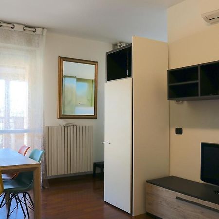 Happy Flat With Terrace Apartment มิลาน ภายนอก รูปภาพ